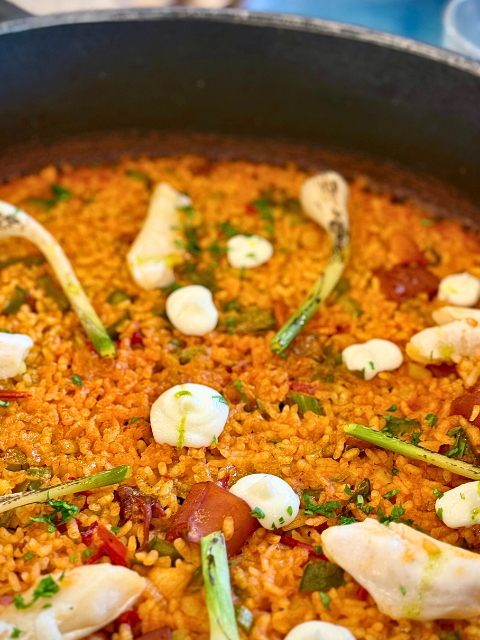 Vivir el mar, saborear la vida. Gastronomía a pie de playa en MARE