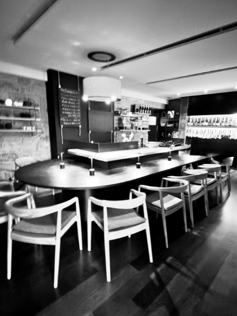 Vinos, brasas y tradición gallega reinterpretada. Taberna Solla