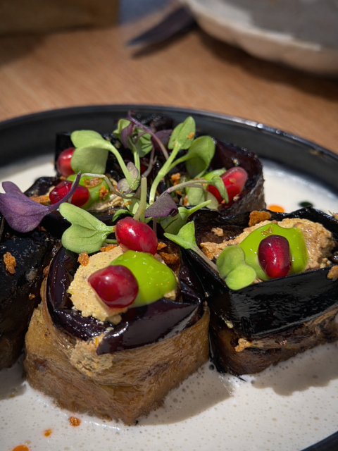 Nunuka: hospitalidad y cocina georgiana auténtica.