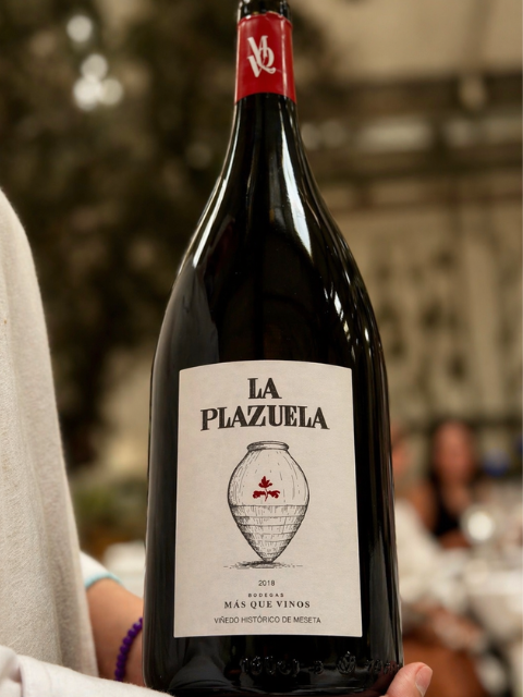 Más Que Vinos presenta sus vinos premium en OVILLO